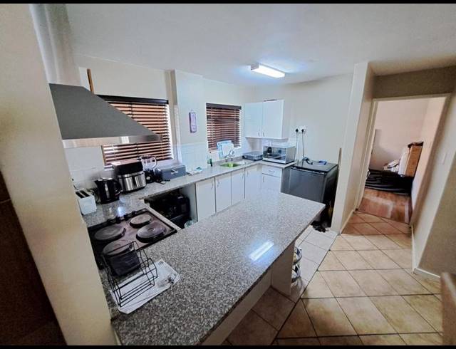3 BEDROOM APARTMENT FOR SALE IN DIE HOEWES